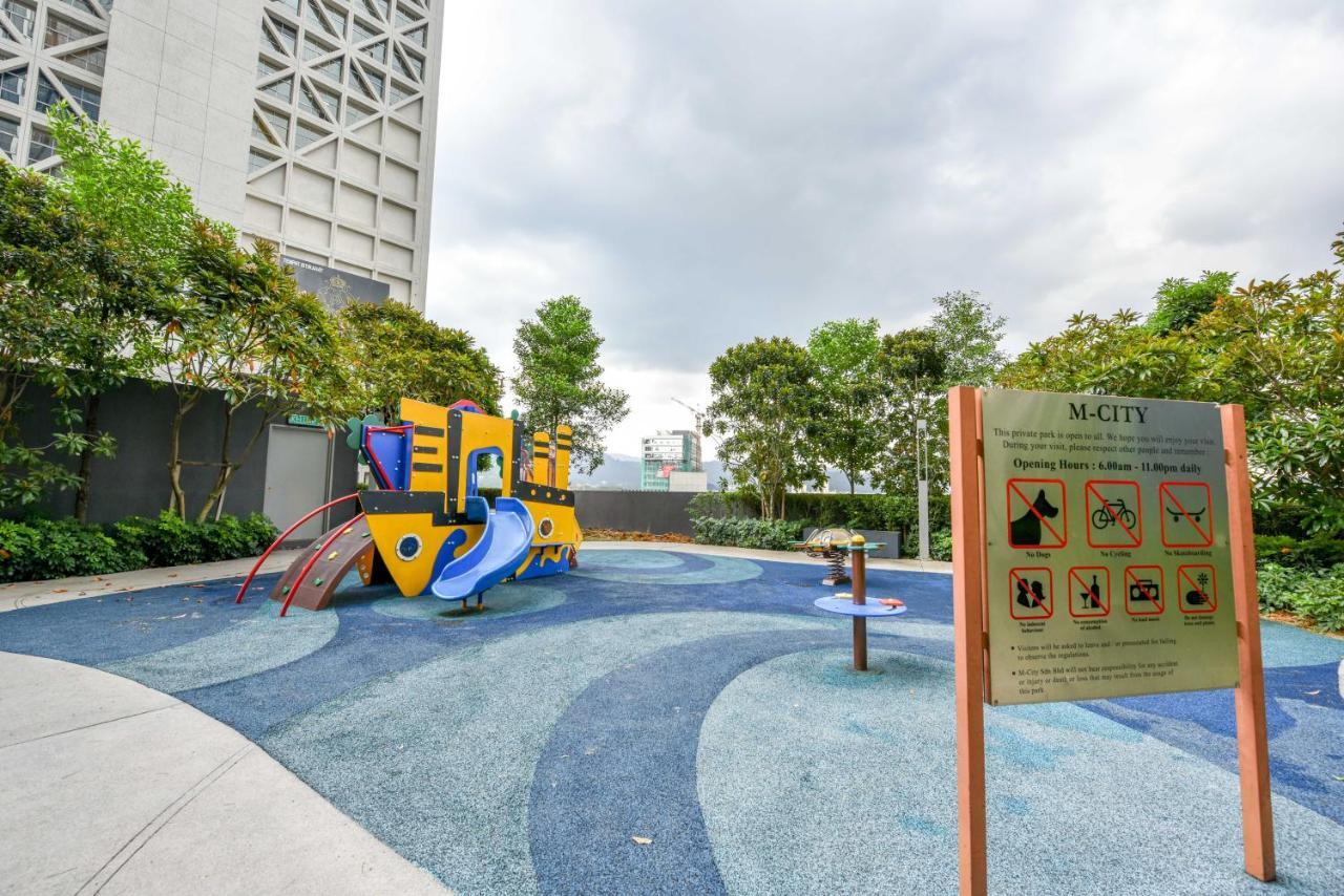 Mcity At Jalan Ampang Kuala Lumpur Exteriör bild